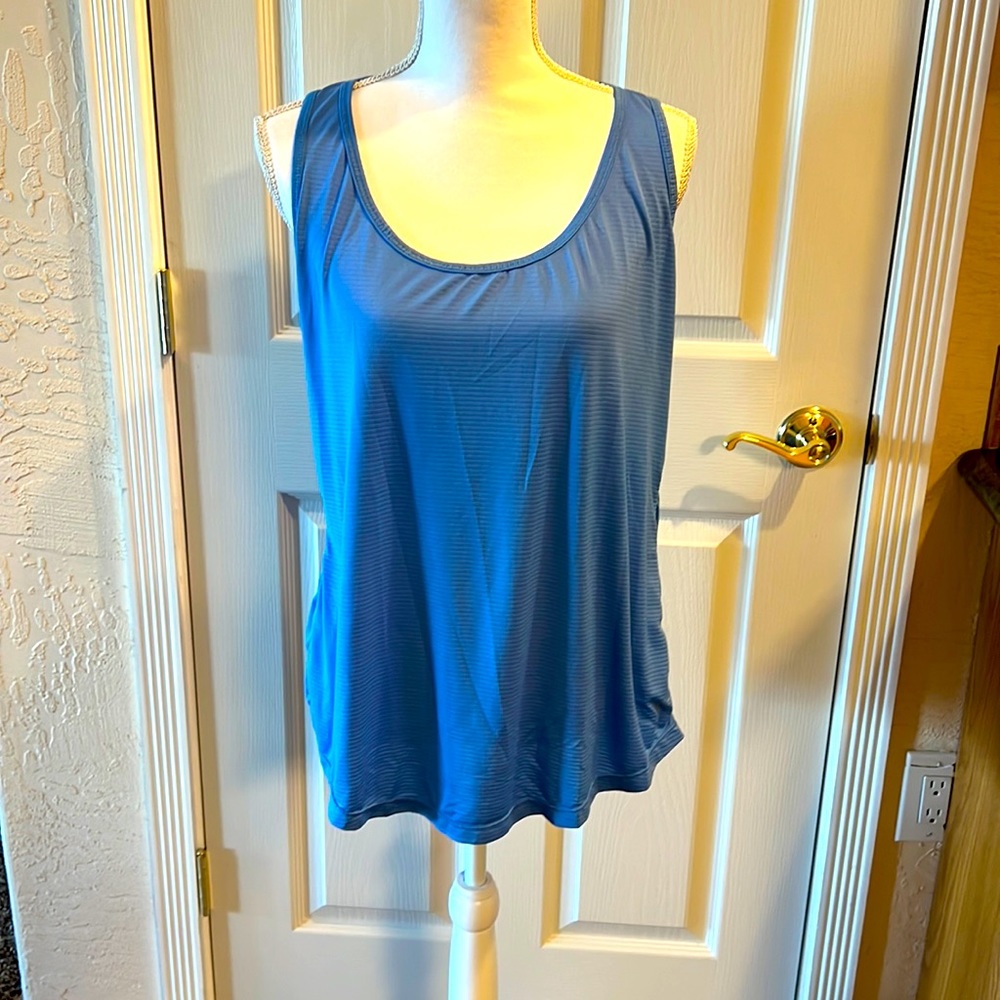 Old navy athletic tops